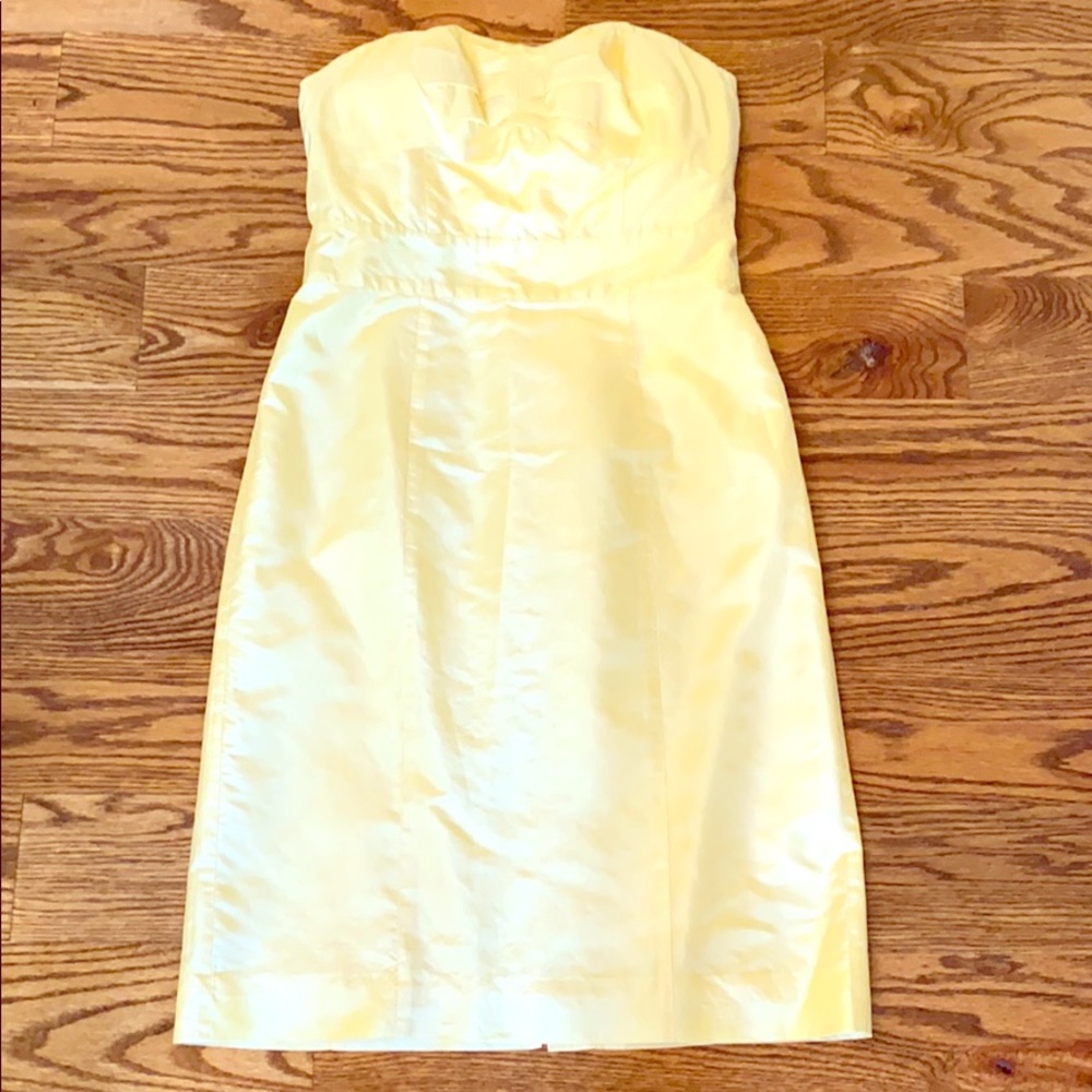 Silk Banana Republic Dress in yellow ++ Size 0